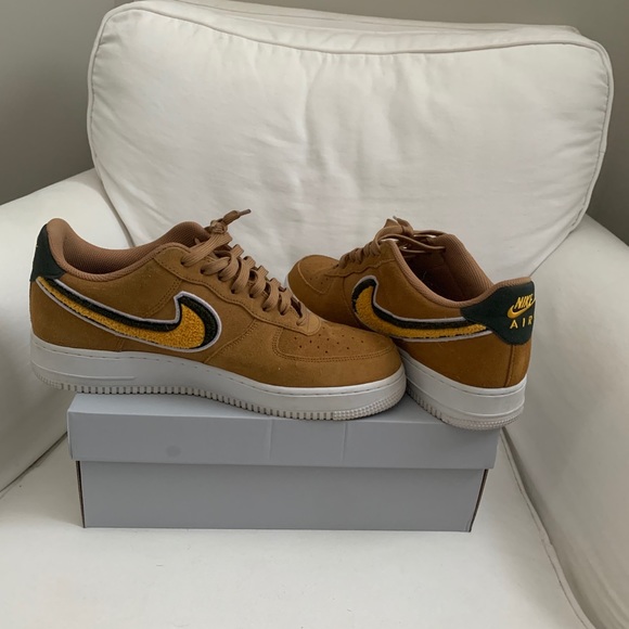 Air Force 1 - Picture 3 of 6
